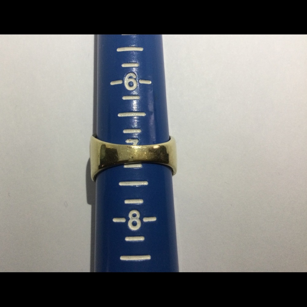 Jade 10K Gold Ring - Picture 6 of 8